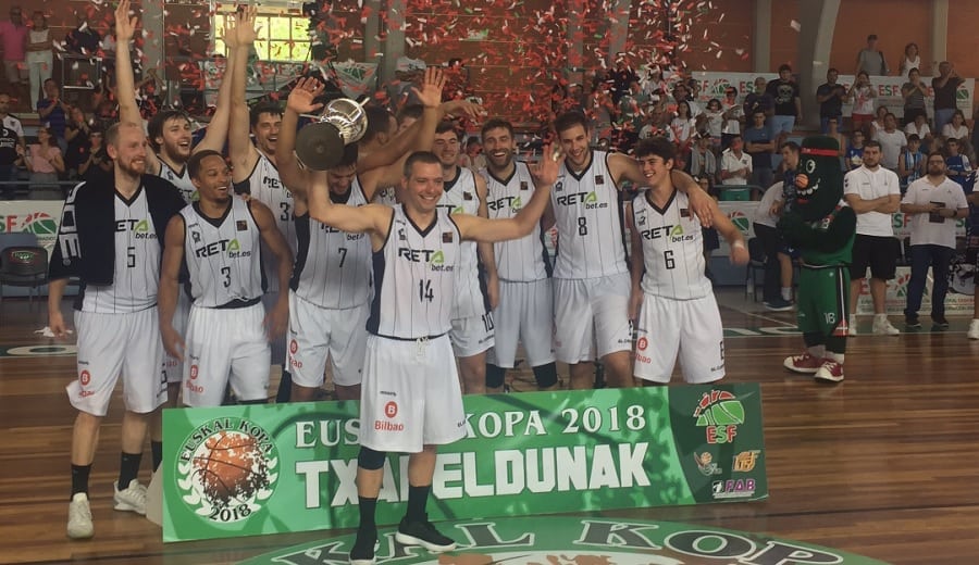 El Bilbao Basket sorprende a Delteco GBC y se lleva otra Euskal Copa