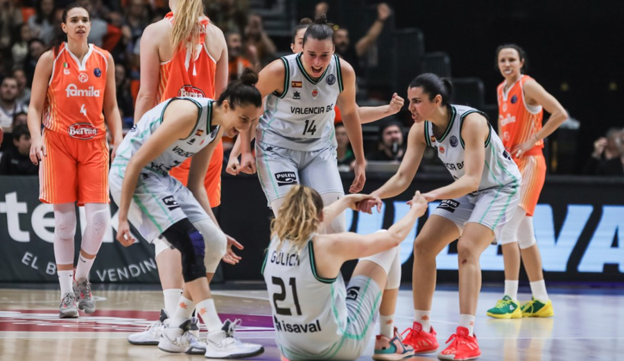Valencia Basket se levanta en Euroliga con una inconmensurable Raquel Carrera