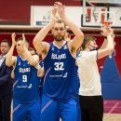Tryggvi Hlinason explota con Islandia para ganar a Italia: ¡50 de valoración!