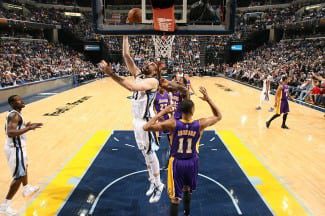 Los tiros libres salvan a los Grizzlies ante los Lakers. Memphis…¡9% en triples! (Vídeo)