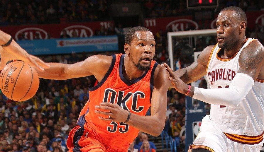 Los Cavs asaltan Oklahoma. Durant lleva 41 partidos seguidos de 20 o más puntos (Vídeo)