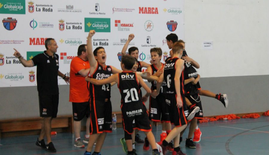 Aguantan las remontadas: Valencia BC y UCAM Murcia, primeros semifinalistas en La Roda (Vídeo)