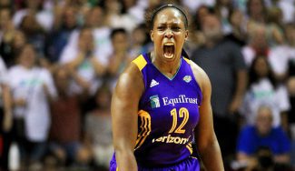 Una ex Uni Girona y MVP de Liga Femenina decide el estreno de la final WNBA (Vídeo)