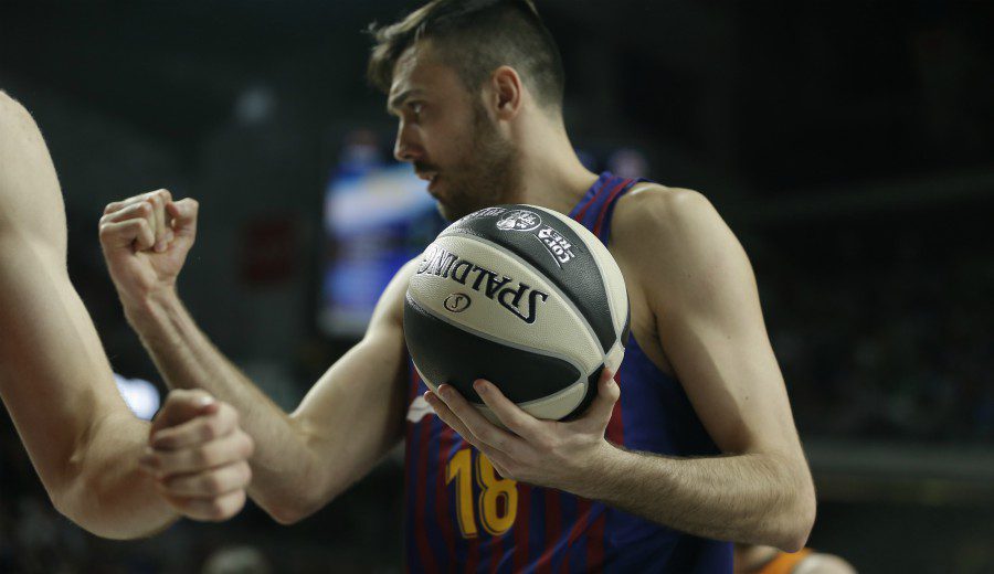 El campeón Barcelona Lassa luce galones ante el Valencia Basket