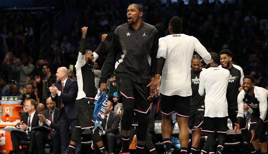 El equipo de LeBron James remonta otra vez y gana el All-Star; Durant, MVP