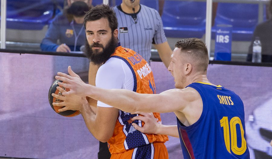 La exhibición de Derrick Williams y Dubljevic lidera el asalto de Valencia Basket al Palau