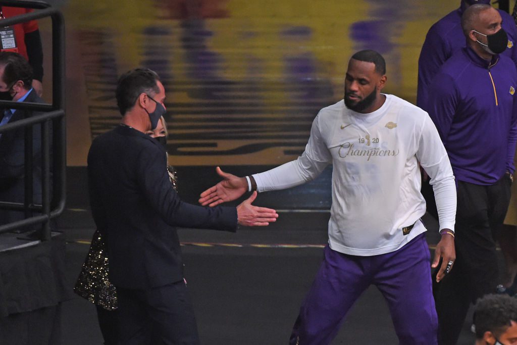 Rob Pelinka analiza a los nuevos Lakers: cambio LeBron, plantilla, efecto Vogel…