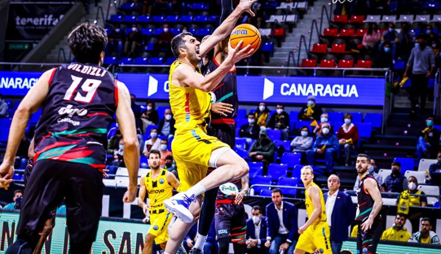 Lenovo Tenerife comienza el play-in de la Basketball Champions League con una valiosa victoria ante Karsiyaka