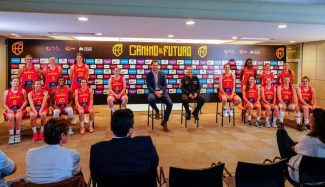 La selección española inicia la gira Camino al Futuro. Hablan Miguel Méndez, Silvia Domínguez y Alba Torrens