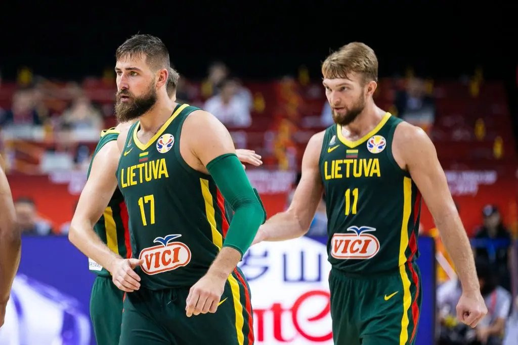 Lituania da su primera lista para el Eurobasket con 3 NBA