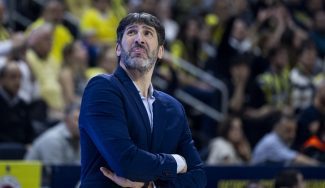 Las palabras de Álex Mumbrú tras la derrota del Valencia Basket frente al Fenerbahçe: «Hemos jugado el peor partido de la temporada»