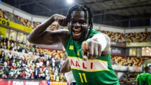 Quién es Oumar Ballo, el pívot formado en España que ha fichado por Valencia Basket